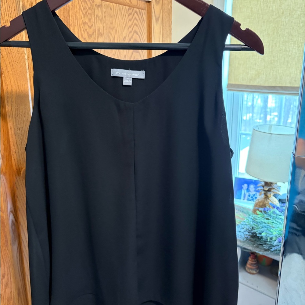 NY Collection Black V-Neck Sleeveless Camisole
